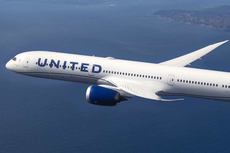 .A United Airlines aircraft.